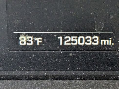 Used 2016 Hyundai Sonata Limited w/ Option Group 02 image 32