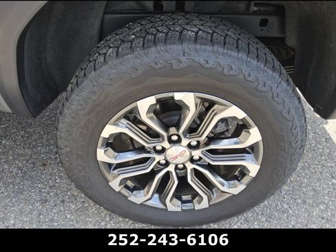 Used 2026 GMC Canyon Denali AWD/4WD image 10