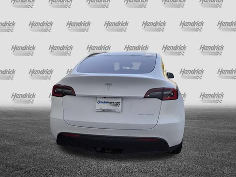 Used 2021 Tesla Model Y Long Range AWD/4WD image 9