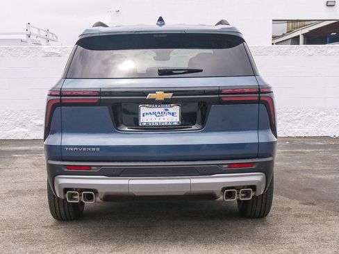 New 2026 Chevrolet Traverse LT w/ Driver Confidence Package FWD image 8