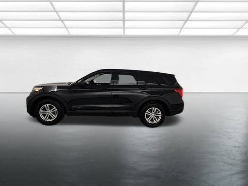 Used 2023 Ford Explorer XLT image 5