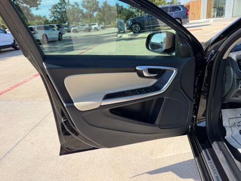 Used 2018 Volvo S60 T5 Dynamic w/ Vision Package FWD image 20