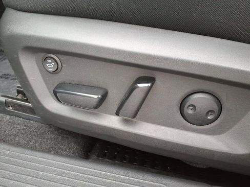 Certified 2023 Nissan Rogue SV image 12