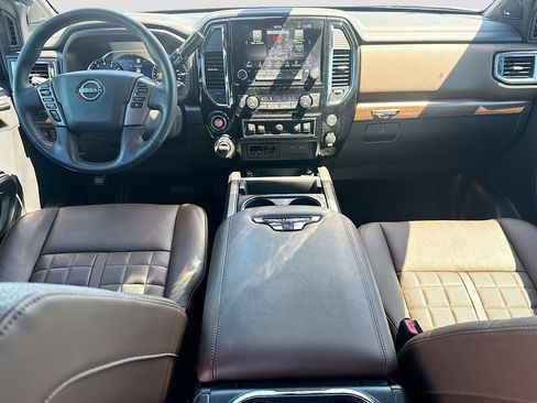 Used 2024 Nissan Titan Platinum Reserve w/ Moonroof Package AWD/4WD image 25