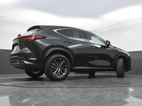 Used 2024 Lexus NX 250 FWD w/ Towing Package (2000 Lbs) image 29
