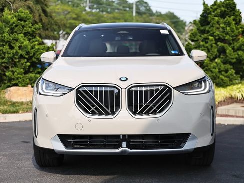 New 2026 BMW X3 xDrive30i w/ Premium Package AWD/4WD image 2
