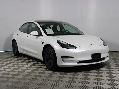Used 2023 Tesla Model 3 Standard Range RWD image 22