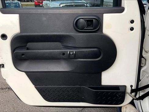 Used 2008 Jeep Wrangler X image 19