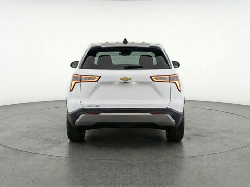 Used 2025 Chevrolet Equinox LT image 7