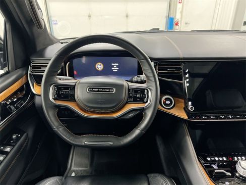 Used 2024 Jeep Grand Wagoneer L Series III image 11