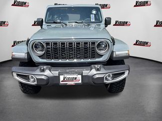 Used 2025 Jeep Gladiator Sport AWD/4WD video 2