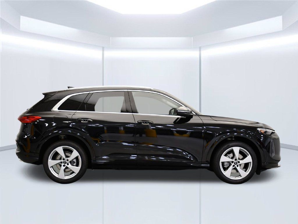Used 2025 Audi Q5 Prestige AWD/4WD image 6