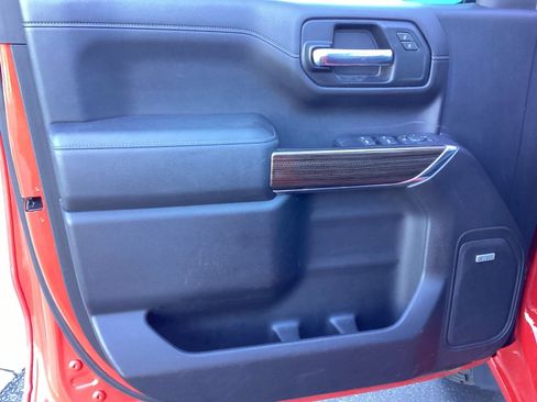 Used 2021 Chevrolet Silverado 1500 LT Trail Boss w/ Convenience Package II image 22