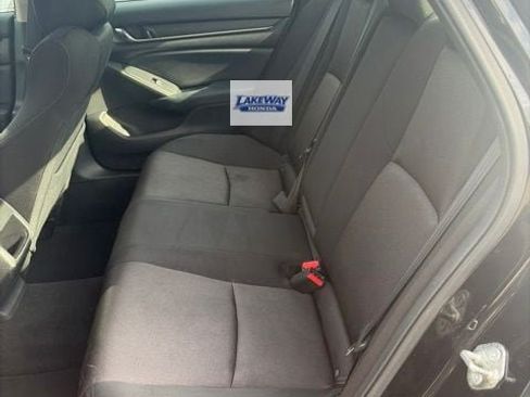 Used 2018 Honda Accord LX image 11