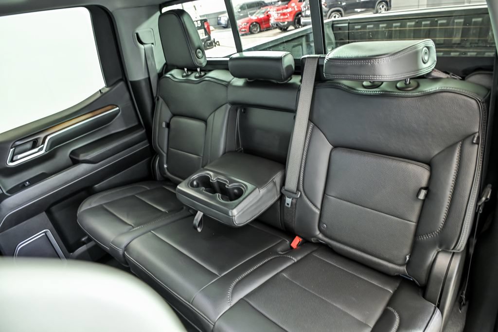 Used 2025 GMC Sierra 1500 Denali w/ Denali Reserve Package AWD/4WD image 17