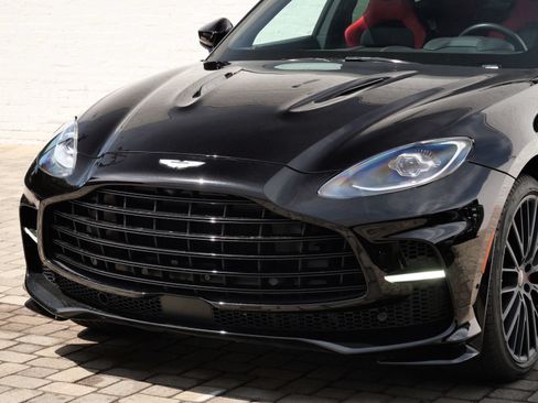 Used 2024 Aston Martin DBX 707 AWD/4WD image 27