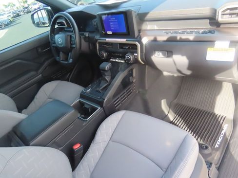 Used 2026 Toyota Tacoma SR5 image 17