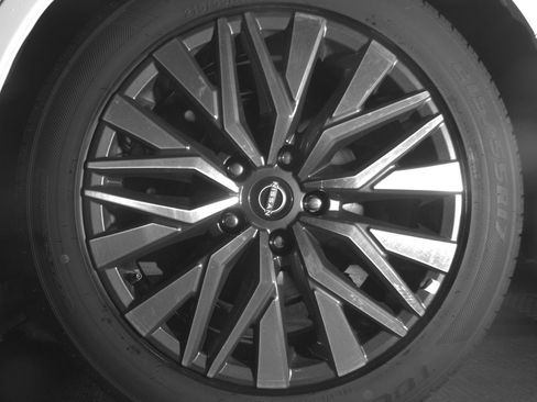 Used 2025 Nissan Altima 2.5 SV image 14