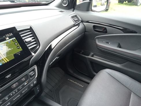 Used 2024 Honda Passport Black Edition image 23
