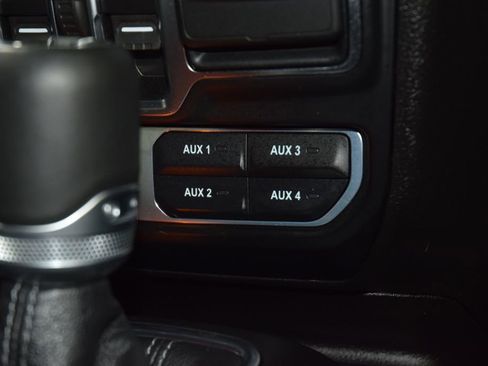 Used 2024 Jeep Wrangler Unlimited Rubicon w/ Capability Package image 35