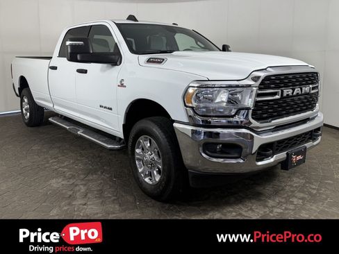 Used 2024 RAM 3500 Big Horn AWD/4WD image 1