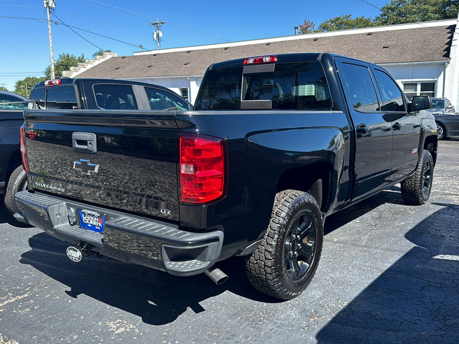 Used 2015 Chevrolet Silverado 1500 LTZ Z71 w/ Midnight Edition AWD/4WD image 4