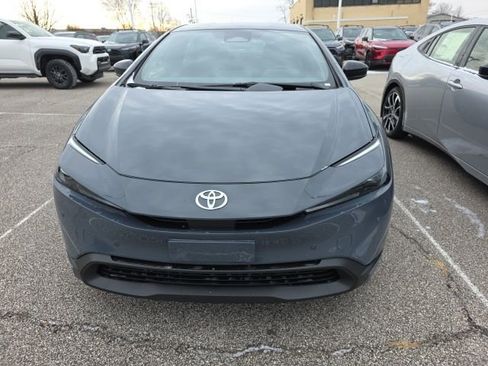 New 2026 Toyota Prius LE image 2