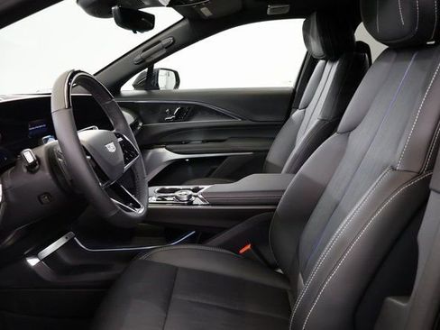 New 2026 Cadillac Lyriq Signature Luxury image 10