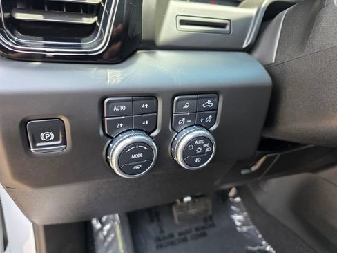 Used 2025 GMC Sierra 2500 AT4 AWD/4WD image 26