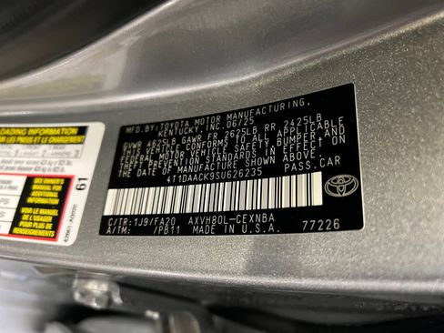 Used 2025 Toyota Camry LE image 39