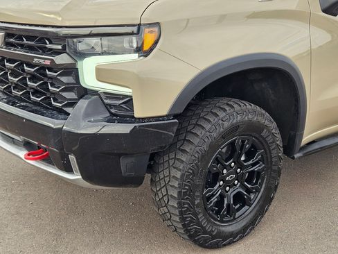 Certified 2022 Chevrolet Silverado 1500 ZR2 w/ Technology Package AWD/4WD image 11