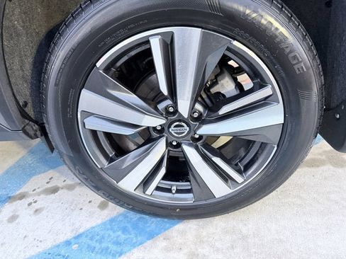 Certified 2021 Nissan Rogue SL w/ Premium Package image 28