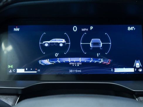 Used 2022 Jeep Grand Cherokee L Limited image 2