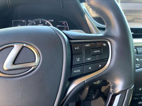 Used 2020 Lexus ES 350 Ultra Luxury w/ Accessory Package 2 FWD image 25