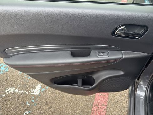 Used 2025 Dodge Durango R/T image 25