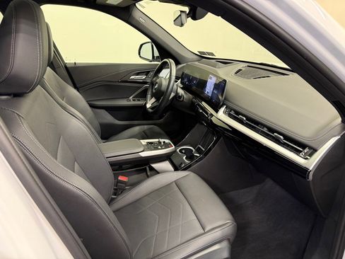 Used 2023 BMW X1 xDrive28i w/ Premium Package image 16