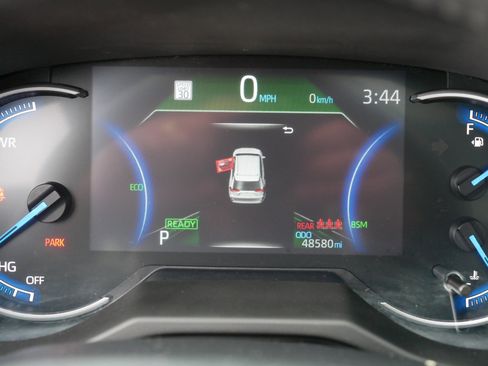 Used 2022 Toyota RAV4 Limited image 21