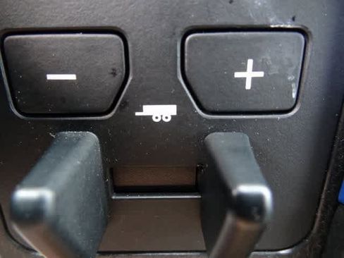 Used 2024 Toyota Tacoma TRD Sport w/ TRD Sport Upgrade Package image 13