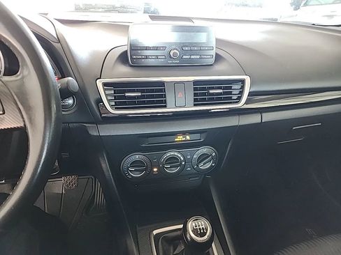 Used 2014 MAZDA MAZDA3 i Touring FWD image 12