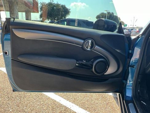 Used 2022 MINI Cooper S w/ Premium Package image 13