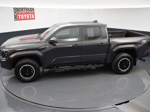 Used 2024 Toyota Tacoma TRD Off-Road image 20