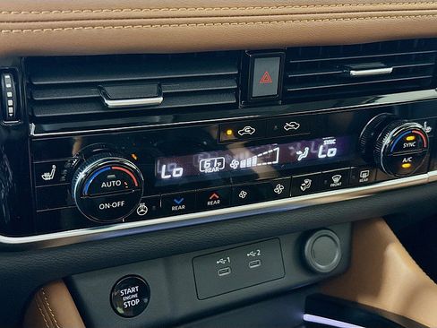 New 2026 Nissan Rogue Platinum w/ Platinum Premium Package image 18