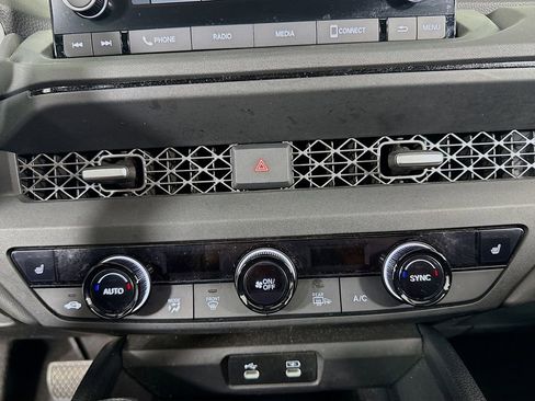 Certified 2023 Honda Accord EX image 18