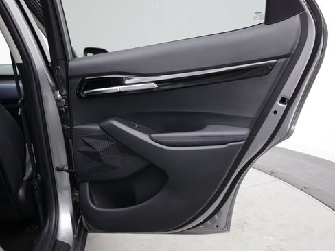 Used 2023 Kia Seltos S FWD image 38
