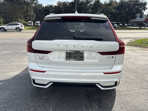 New 2026 Volvo XC60 B5 Core w/ Protection Package image 4
