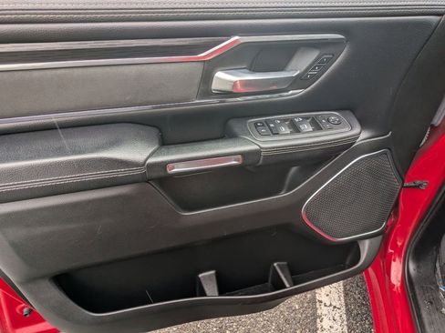 Used 2024 RAM 1500 Laramie image 9