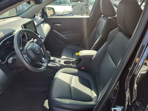 Used 2024 Toyota Corolla Cross XLE w/ Convenience Package image 10