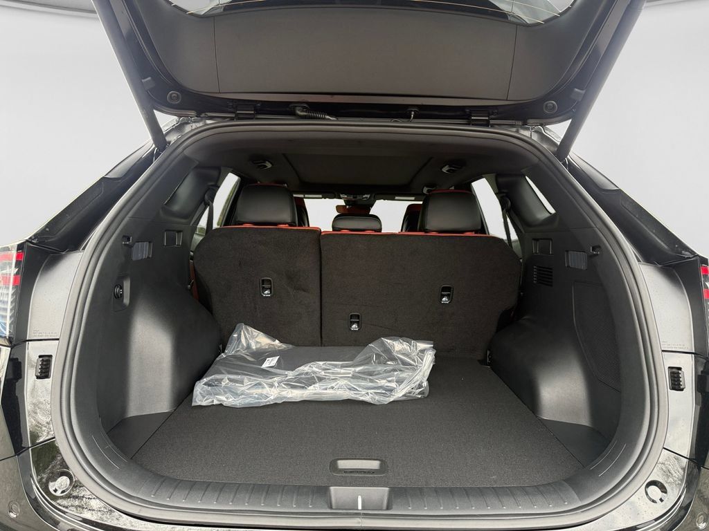 New 2026 Kia Sportage SX AWD/4WD image 18