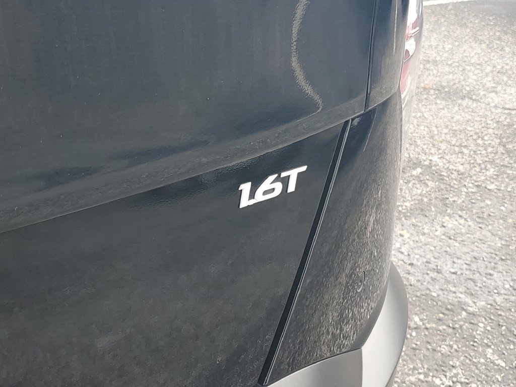 Used 2024 Hyundai Kona Limited FWD image 31