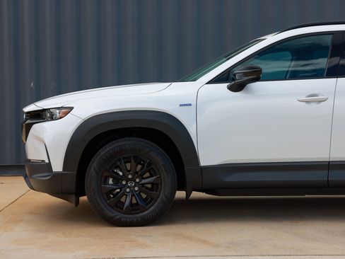 Used 2025 MAZDA CX-50 AWD 2.5 Hybrid w/ Weather Package image 35
